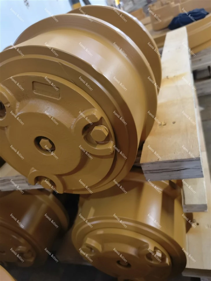 D475A-5 TOP ROLLER KM4985 198-30-00571